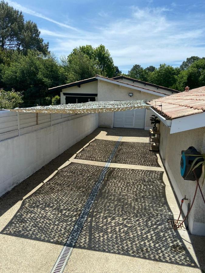 Plaisirs De Lege Villa Exterior photo