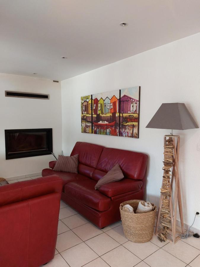 Plaisirs De Lege Villa Exterior photo